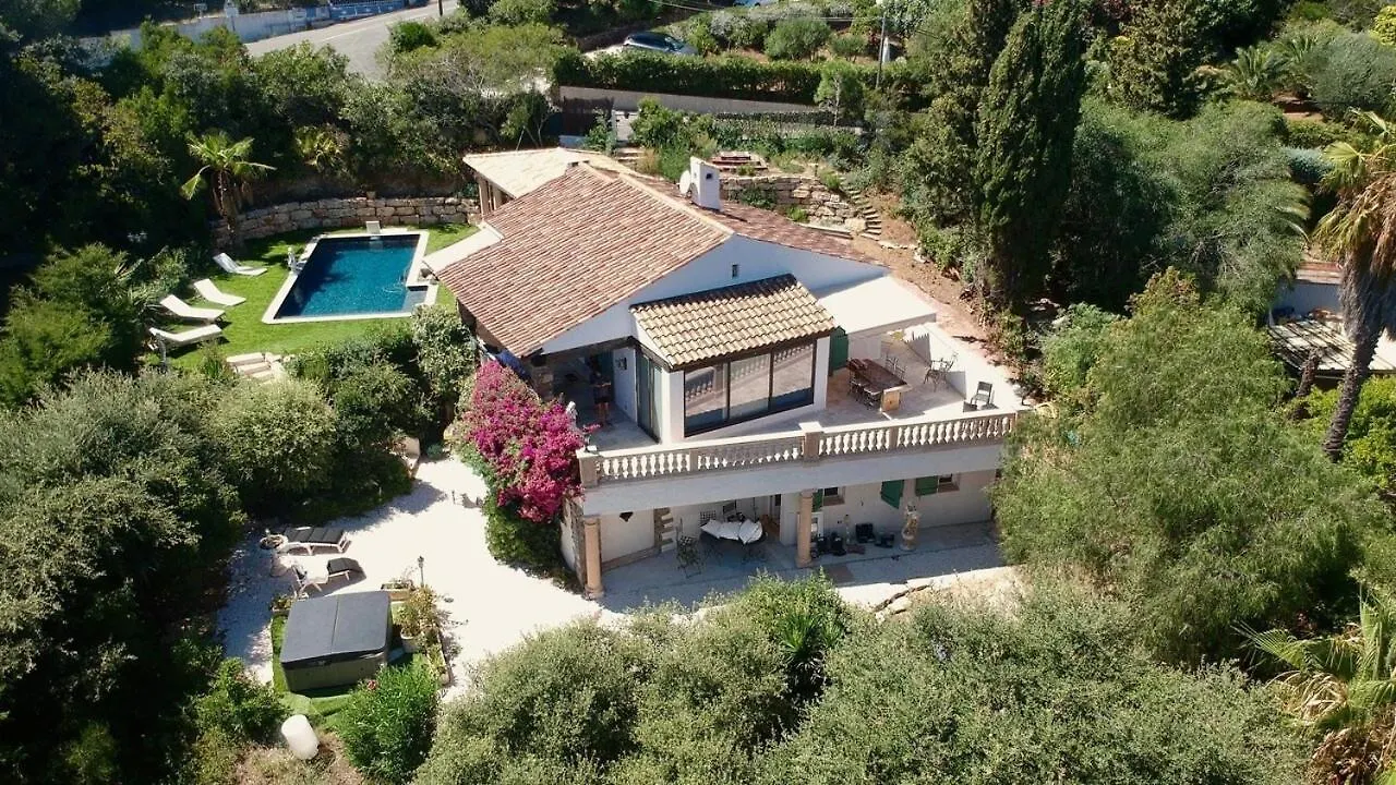 Val De Mer - Piscine Et Grand Jardin La Croix-Valmer Apartment
